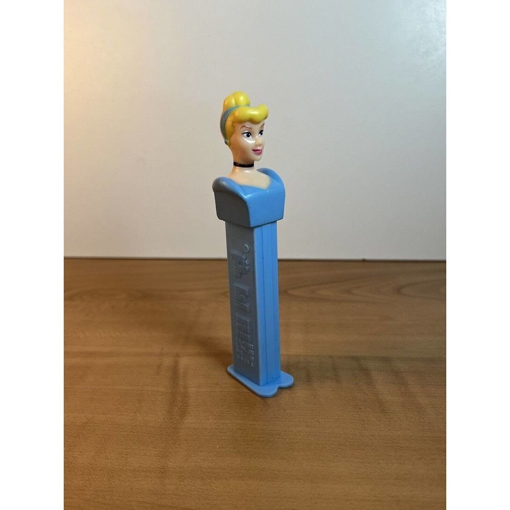 Cinderella Pez Dispenser Blue Stem Disney Princess Classic Toy China Vintage